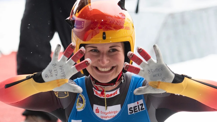 The power of gloves: how a small detail shapes athletic performance