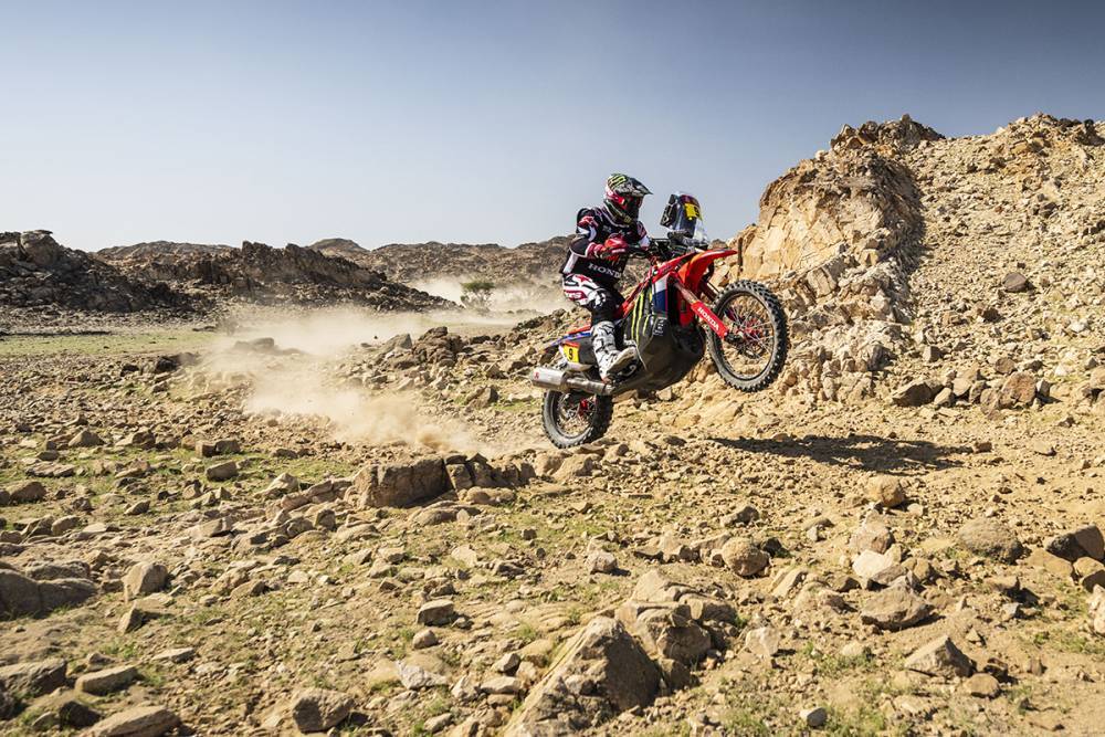The Dakar Rally paradox: the toughest race, also on the budget